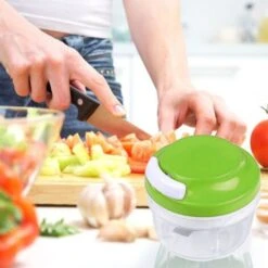 Trade Shop - Speedy Chopper Tagliatutto Manuale Frutta Verdura Affettatrice Taglia Trita 5 Trade Shop - Speedy Chopper Tagliatutto Manuale Frutta Verdura Affettatrice Taglia Trita -Piccoli Elettrodomestici Negozio 5005710 3