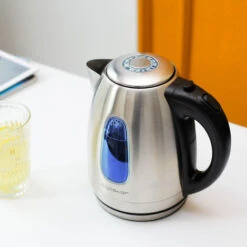 Aigostar Queen 30CDZ - Bollitore Elettrico In Acciaio Inossidabile Con Illuminazione A LED, 2200 Watt Con Capacità Da 1.7 Litri, Protezione A Boil-Dry, BPA Free. Design Esclusivo. -Piccoli Elettrodomestici Negozio 72603436 3